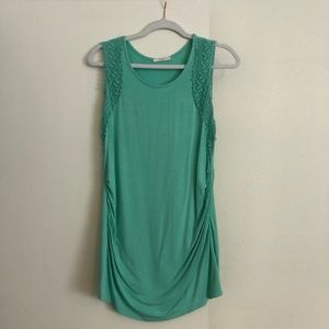 Le lis maternity mint shirt